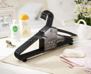 Fashion Plastic Black Clothes Hanger